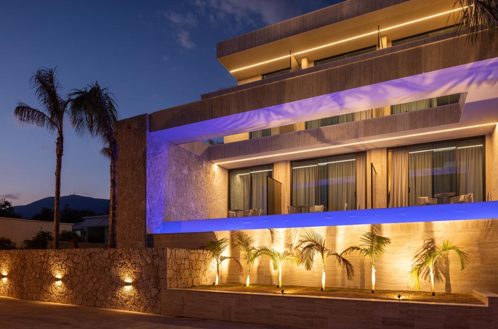 Beyond A Luxury Boutique Hotel Dhërmi Exterior foto